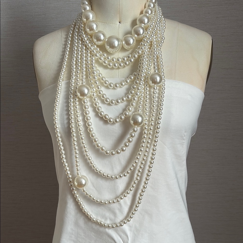 Elegant Pearl Necklace for Women